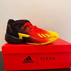 GIRLS' LITTLE KIDS' ADIDAS X MARVEL D.O.N. ISSUE #4 SPIDER-GWEN BASKETBALL NIB